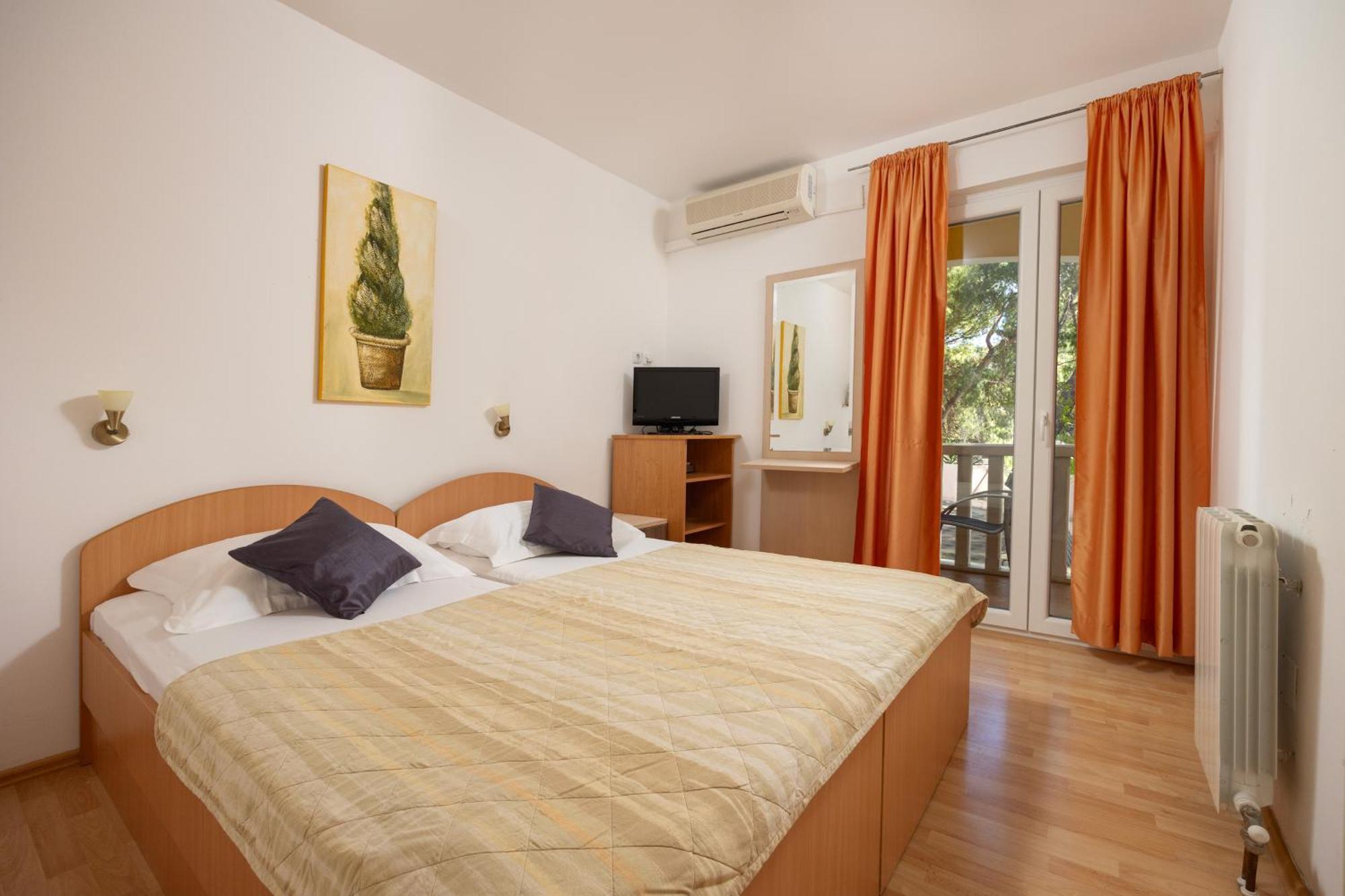 Premium Apartments - Lavica Beach Podstrana Exterior foto