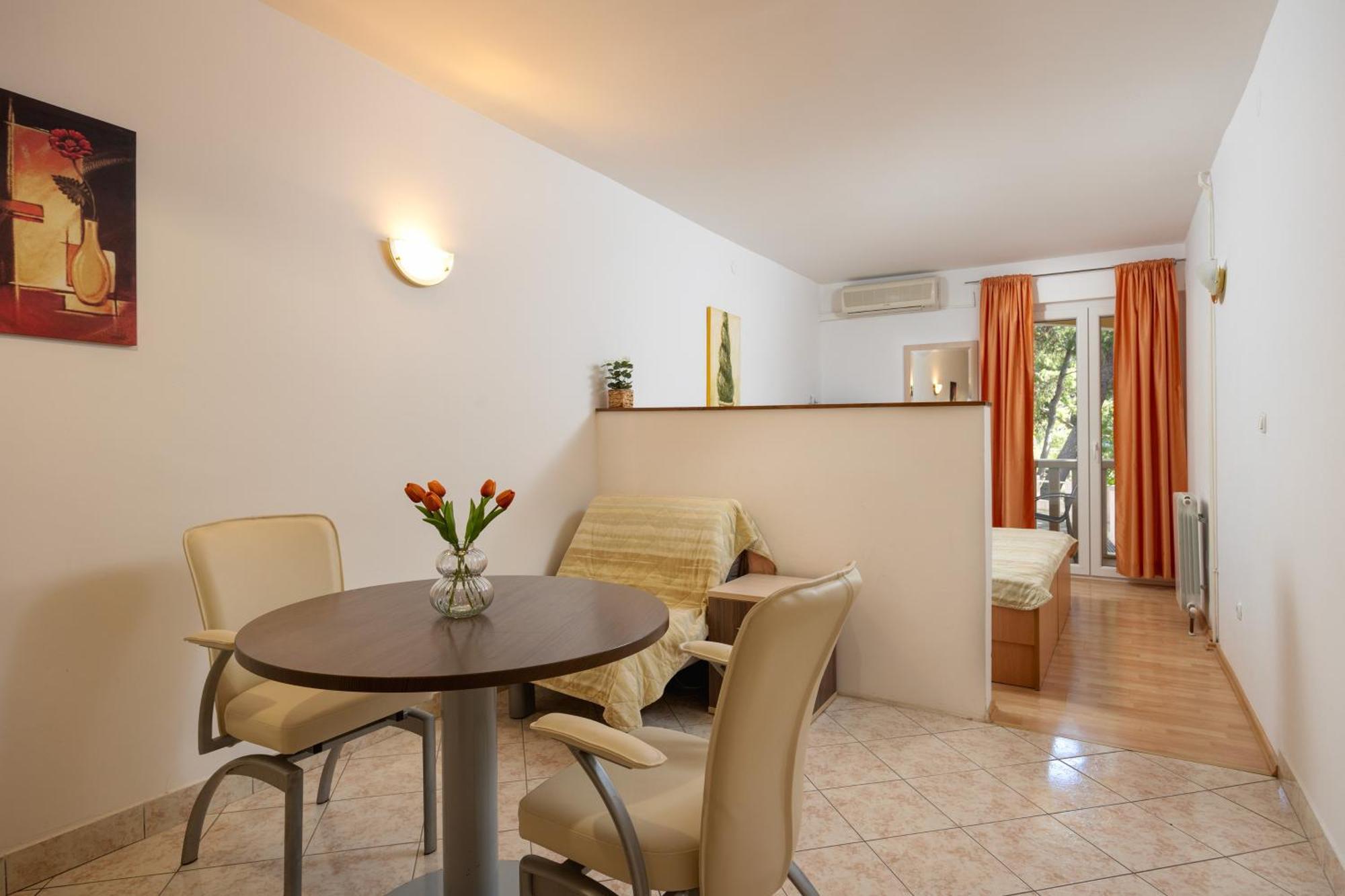 Premium Apartments - Lavica Beach Podstrana Exterior foto