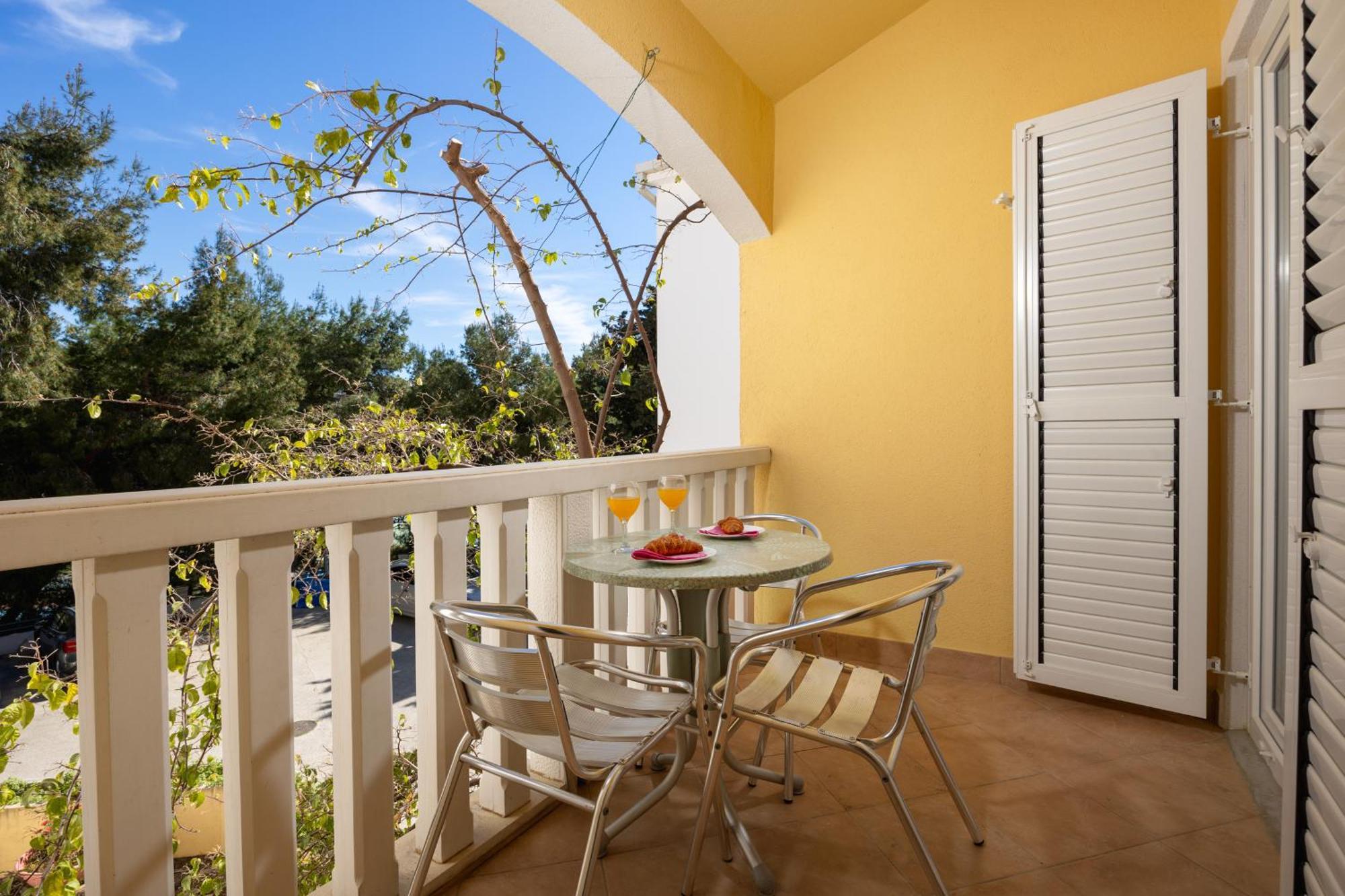 Premium Apartments - Lavica Beach Podstrana Exterior foto
