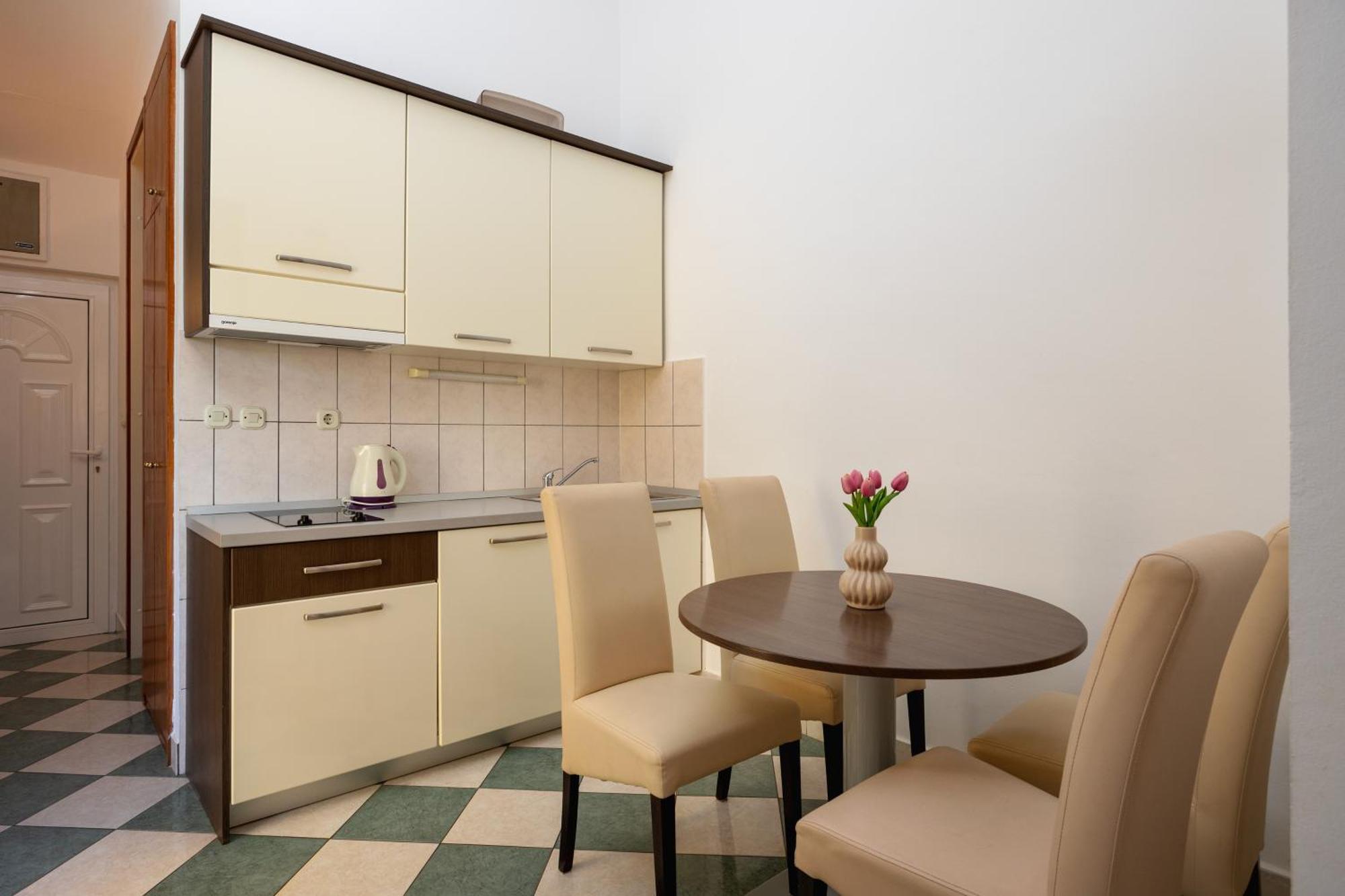 Premium Apartments - Lavica Beach Podstrana Zimmer foto